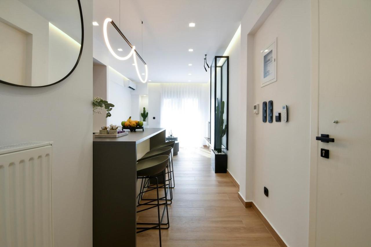 Luxury Downtown Apartment C2 Szaloniki Kültér fotó