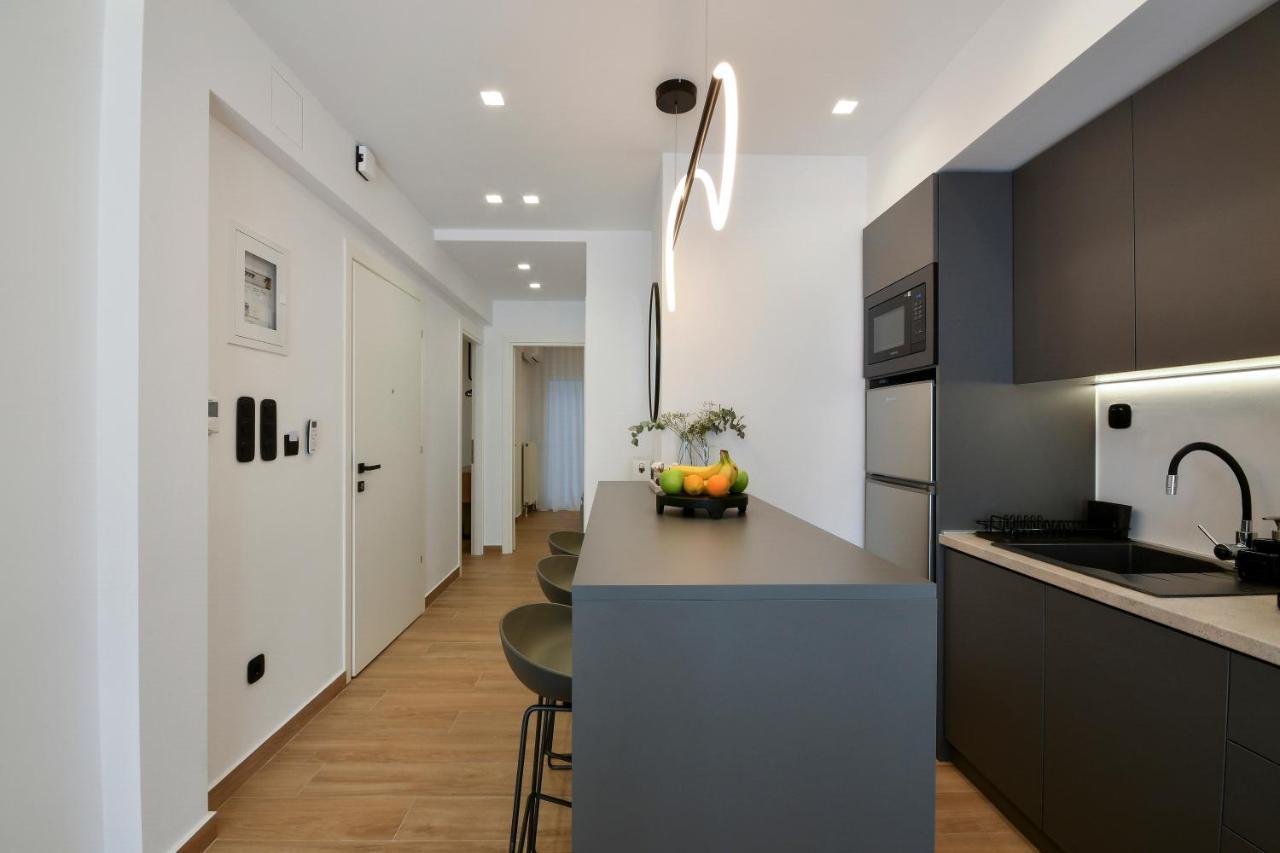 Luxury Downtown Apartment C2 Szaloniki Kültér fotó